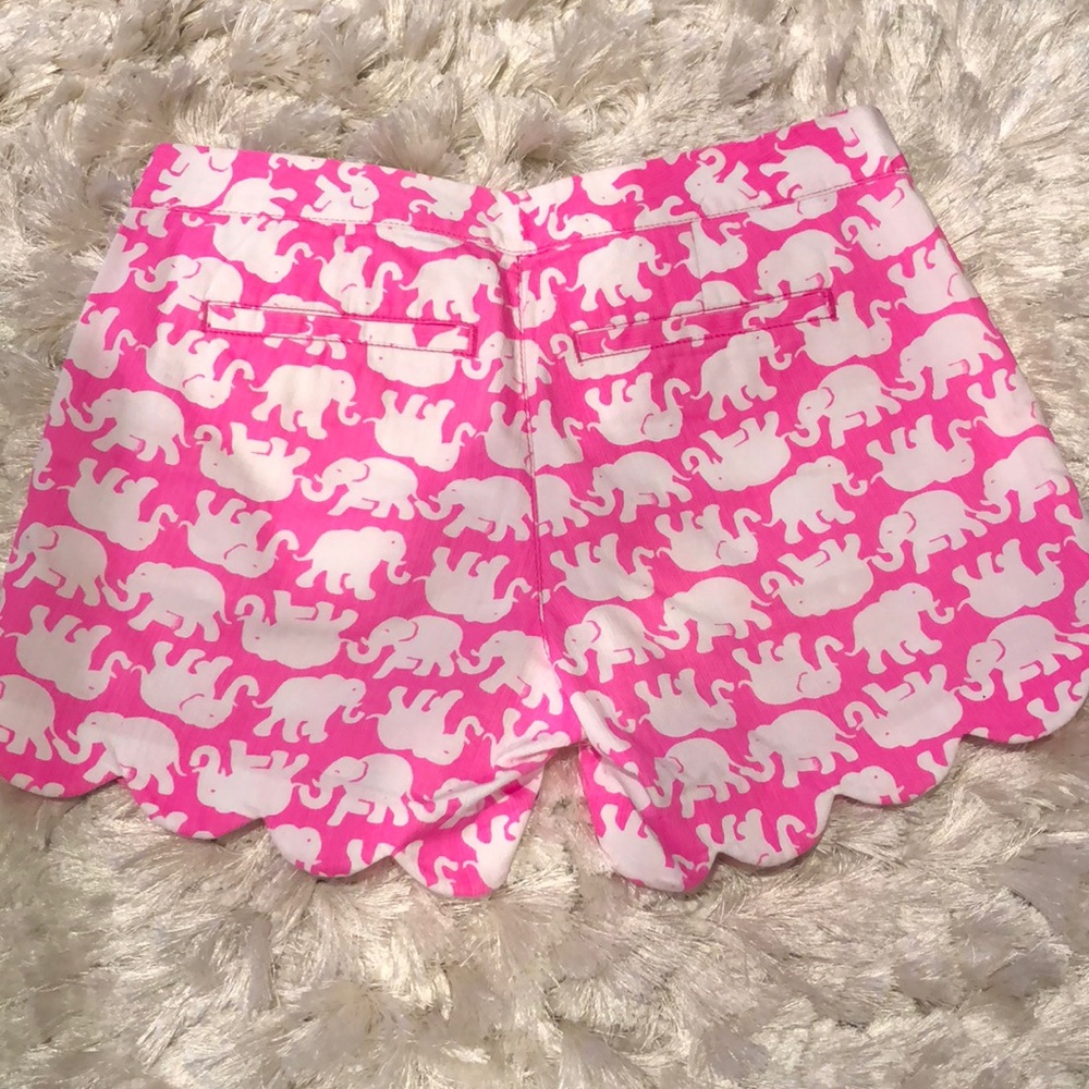 Lilly Pulitzer Tusk in Sun buttercup shorts 🐘 ☀️ - Picture 2 of 7